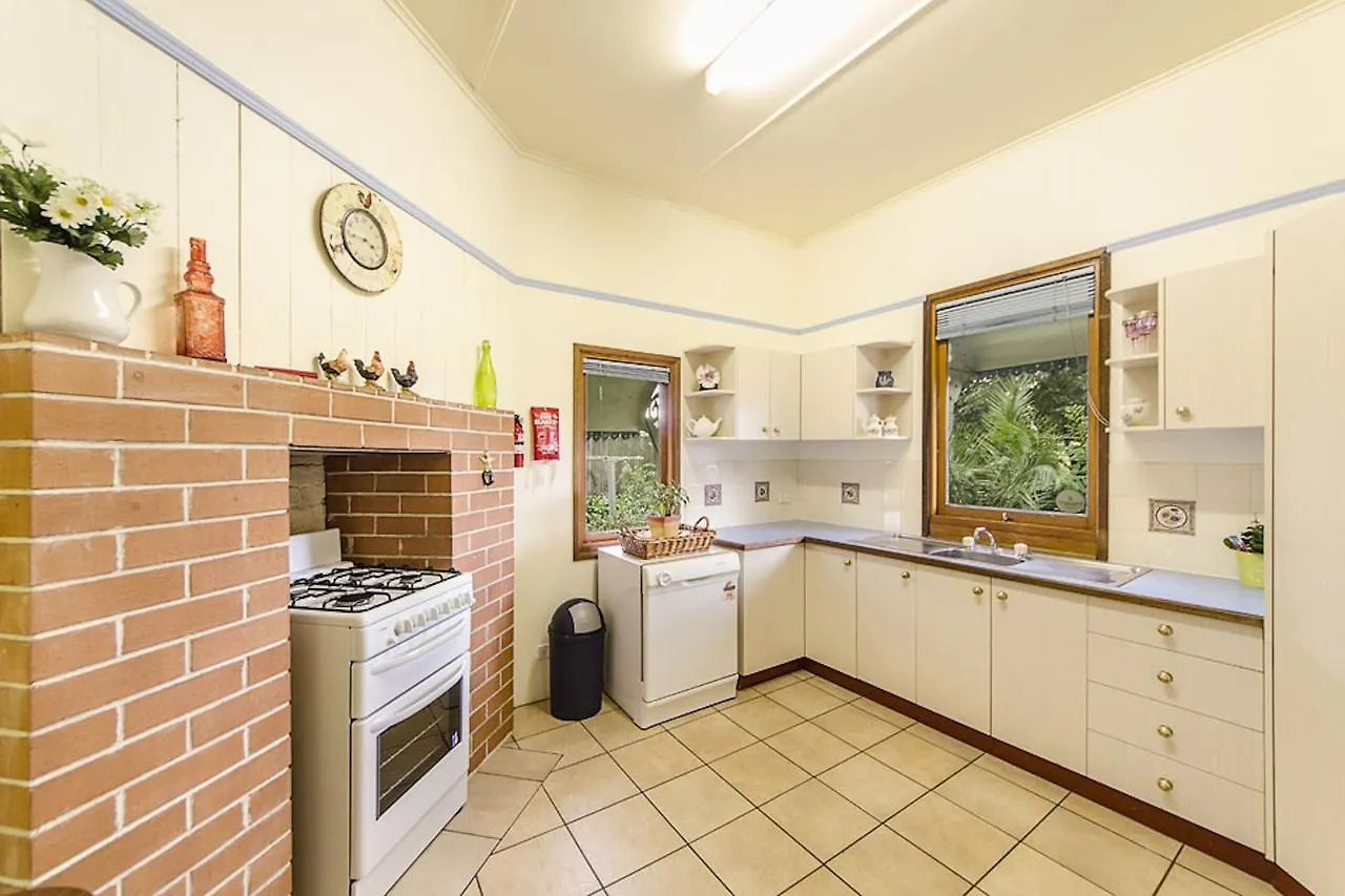 Banksia Cottage - Pet Friendly Getaway Toowoomba